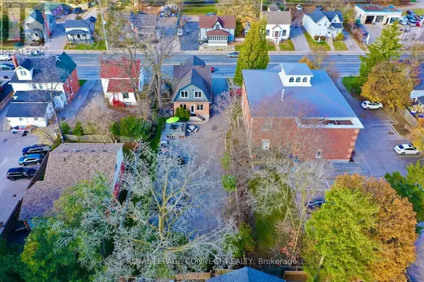 Ajax (central West), ON L1S6M1,567 KINGSTON ROAD W