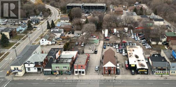 Oshawa (central), ON L1H4J6,452 SIMCOE STREET S