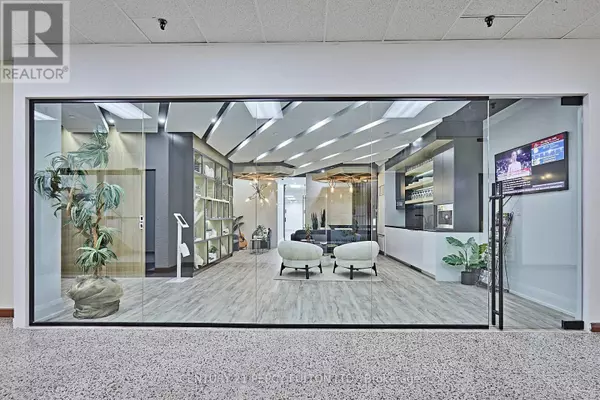 Oshawa (o'neill), ON L1G7C7,50 Richmond ST East #112