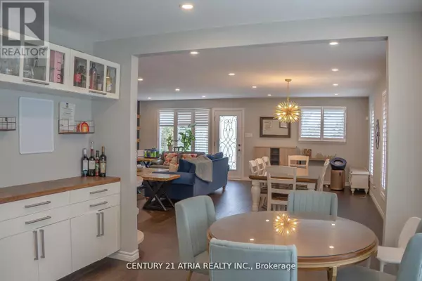 Toronto (guildwood), ON M1E1L4,76 LIVINGSTON ROAD