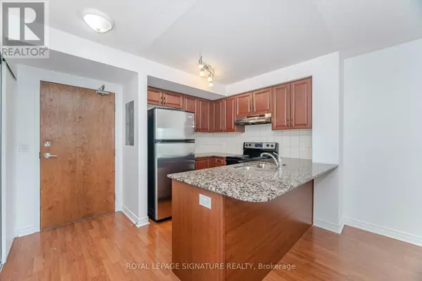 Toronto (clairlea-birchmount), ON M1L1Z8,60 Fairfax CRES #510