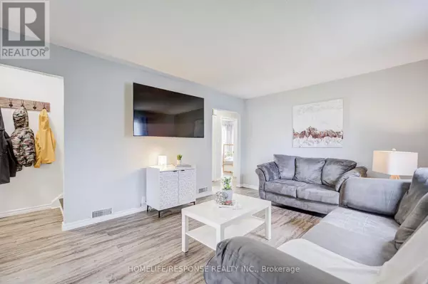 Oshawa (central), ON L1H5A7,278 DREW STREET