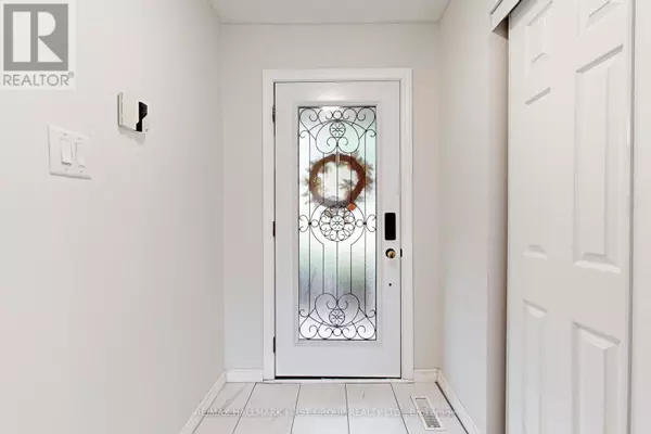 Oshawa (donevan), ON L1H2G9,1059 BASSWOOD COURT