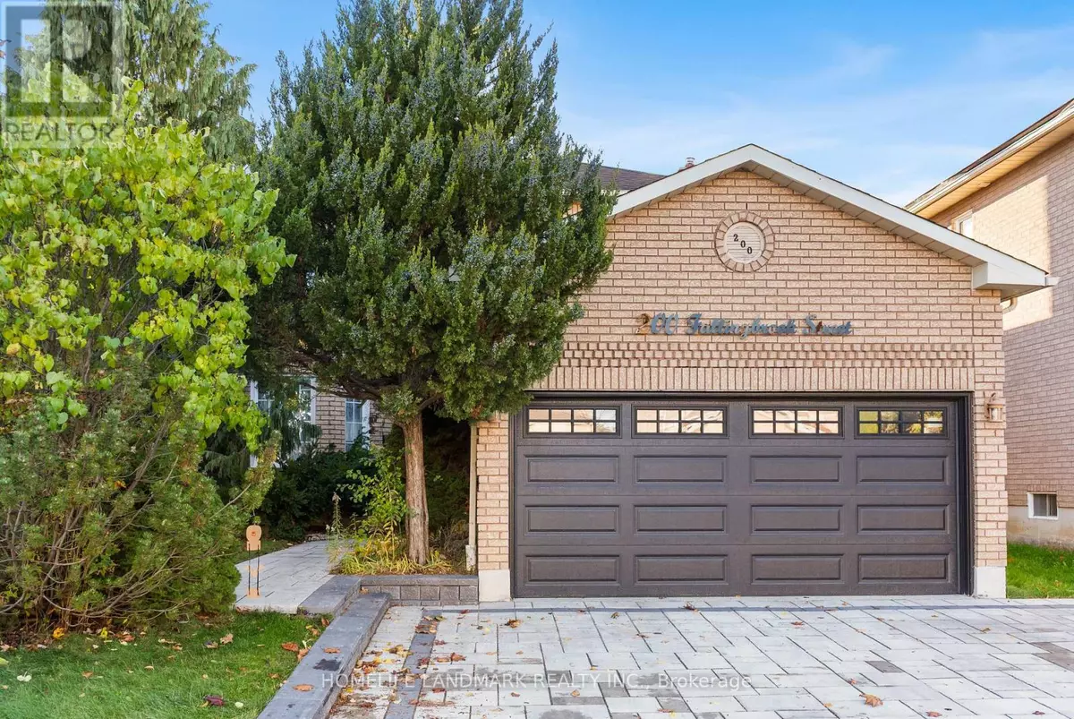 Whitby (pringle Creek), ON L1R2B1,200 FALLINGBROOK STREET