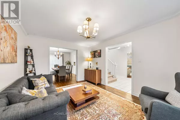 Whitby (pringle Creek), ON L1R2B1,200 FALLINGBROOK STREET