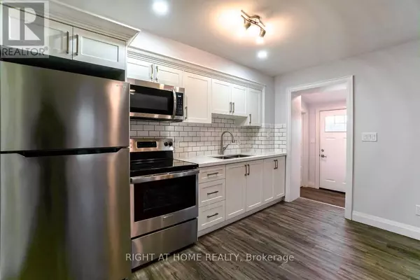 Oshawa (lakeview), ON L1H4K8,865 Simcoe ST South #Unit 2