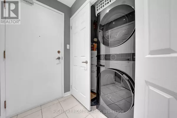 Clarington (bowmanville), ON L1C0H1,132 Aspen Springs DR #205