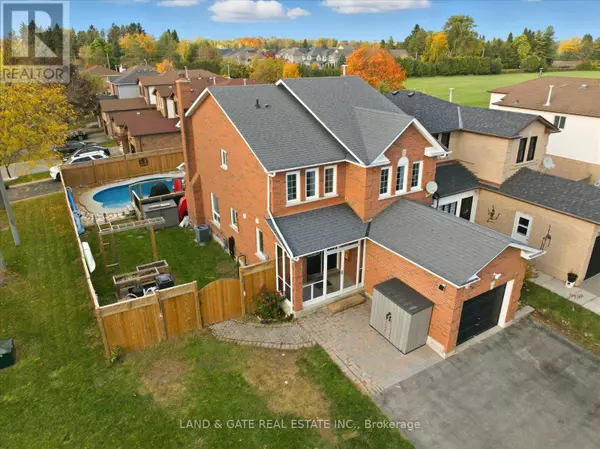 76 MOYSE DRIVE, Clarington (courtice), ON L1E2V8