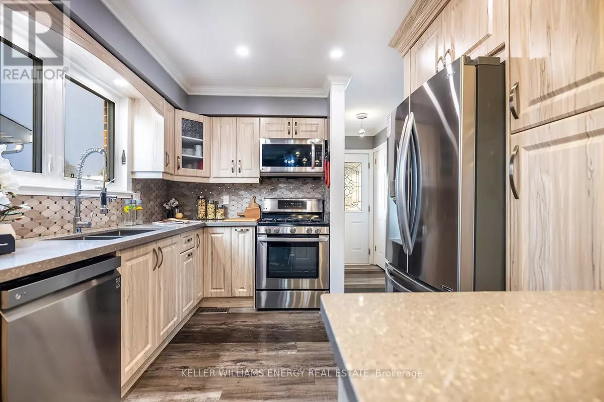 Oshawa (centennial), ON L1G2X9,416 MAYFAIR AVENUE