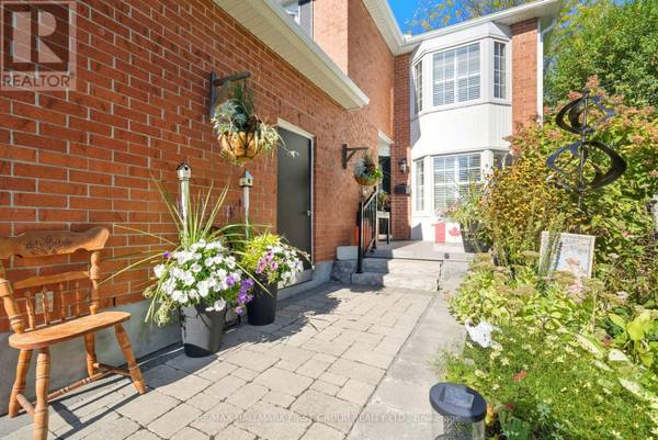 Oshawa (pinecrest), ON L1K1V2,858 BENNETT COURT