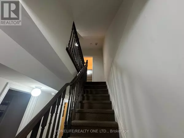 Toronto (west Hill), ON M1C2P5,29 Island RD #15