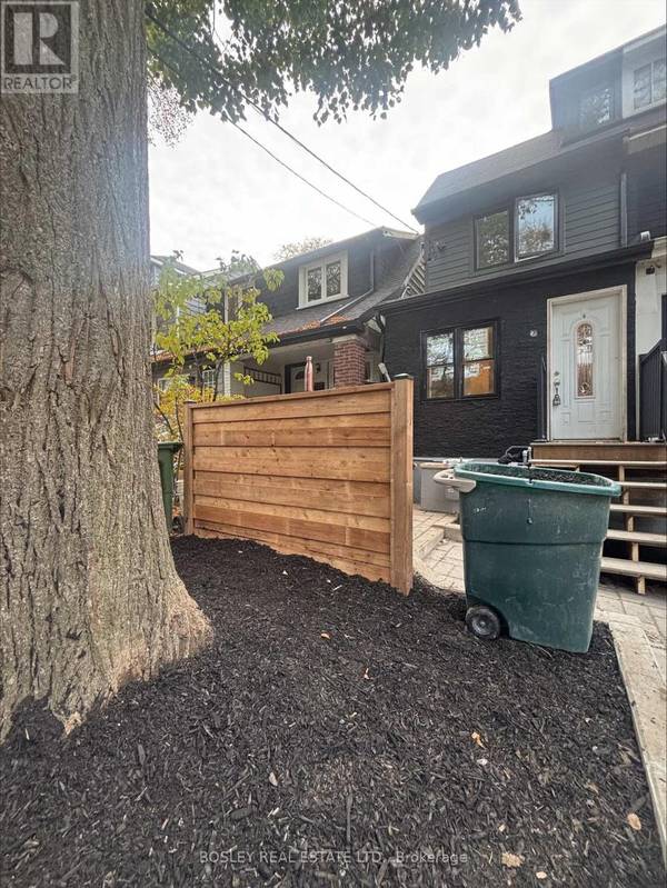 686 Rhodes AVE #Unit # 1, Toronto (greenwood-coxwell), ON M4J4X6