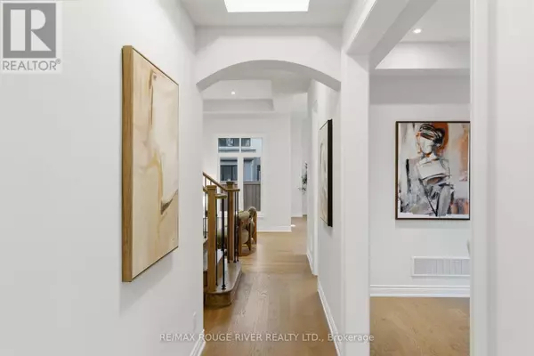 Whitby, ON L1P0C1,15 BRABIN CIRCLE