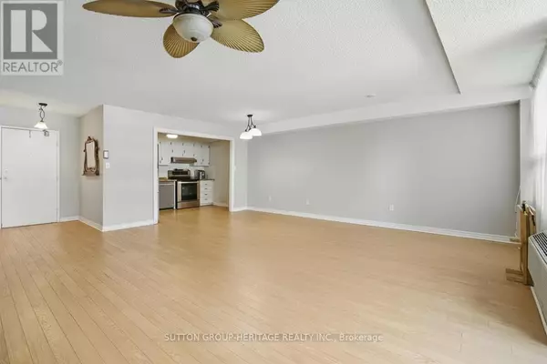 Oshawa (o'neill), ON L1G7C7,50 Richmond ST East #232