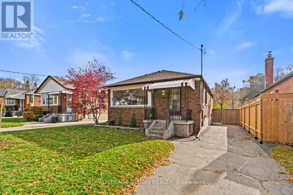 29 DONORA DRIVE, Toronto (crescent Town), ON M4B1B6