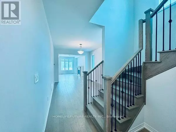 Pickering, ON L1X0P7,2944 NAKINA STREET