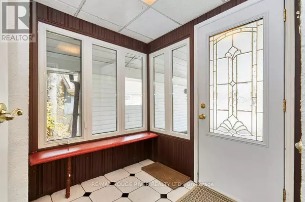 Toronto (woburn), ON M1G2H4,22 NORTHFIELD ROAD