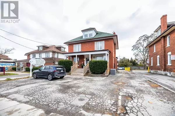 231 KING STREET E, Oshawa (central), ON L1H1C5