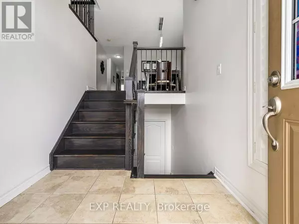 Oshawa (taunton), ON L1K0Y1,856 WRENWOOD DRIVE