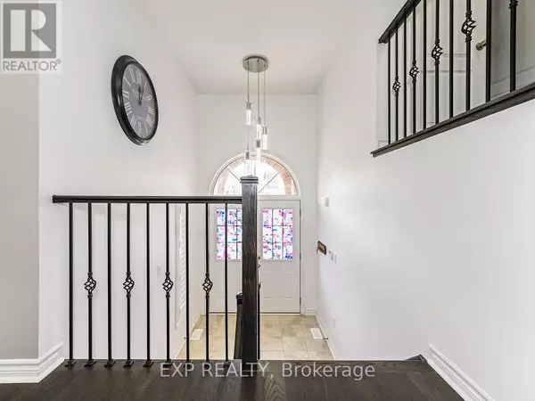 Oshawa (taunton), ON L1K0Y1,856 WRENWOOD DRIVE