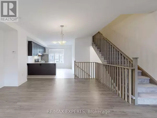 Whitby (downtown Whitby), ON L1N0N9,19 FRANK LLOYD WRIGHT STREET