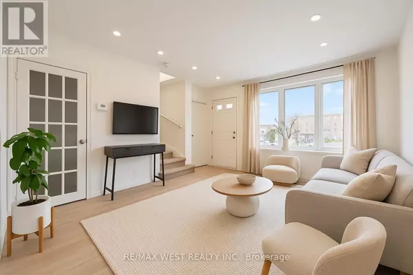 740 Kennedy RD #34, Toronto (ionview), ON M1K2C5