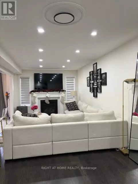 Ajax (south East), ON L1Z2E3,106 WHITEFOOT CRESCENT