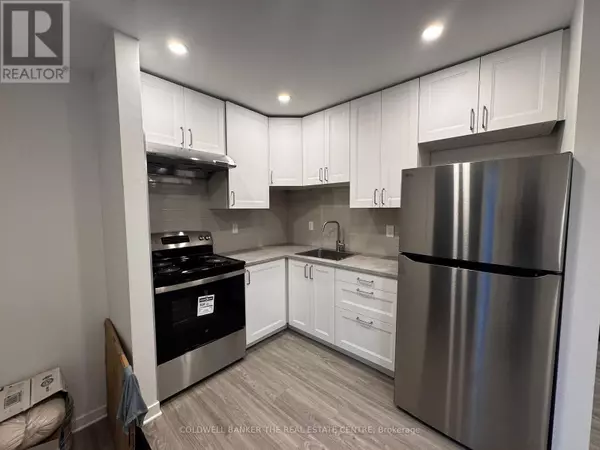 Toronto (dorset Park), ON M1P1H1,UNIT 1 - FRONT UPPER - 17 CORNWALLIS DRIVE