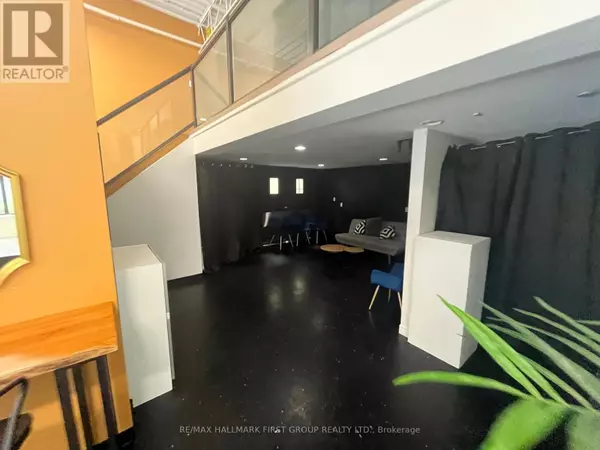 Ajax (south West), ON L1S7H4,501 Clements RD #7&8