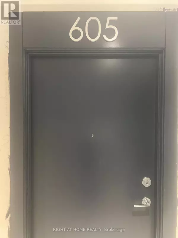 Toronto (rouge), ON M1B0G1,7439 Kingston RD #605A