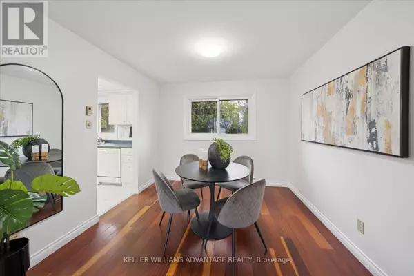 Toronto (tam O'shanter-sullivan), ON M1T2Y2,11 CASTLE HILL DRIVE