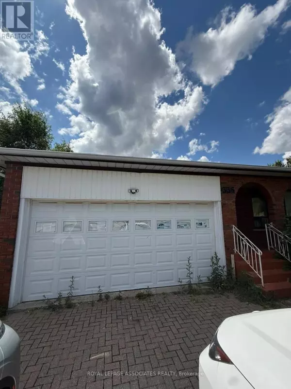 336 Conlins RD #Room, Toronto (highland Creek), ON M1C1C5