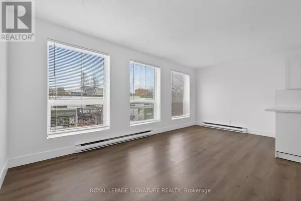215 Danforth AVE #3, Toronto (north Riverdale), ON M4K1N2