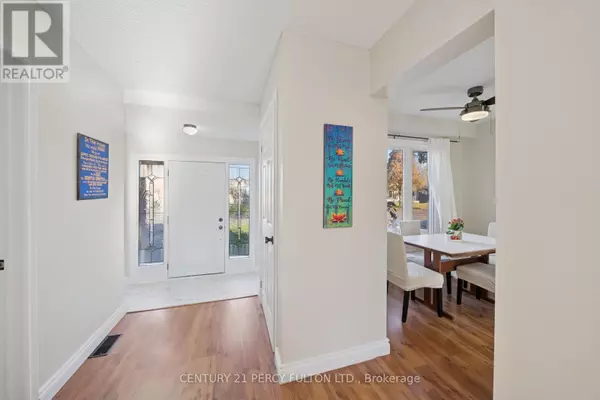 Clarington (courtice), ON L1E2E5,27 ARRAN COURT