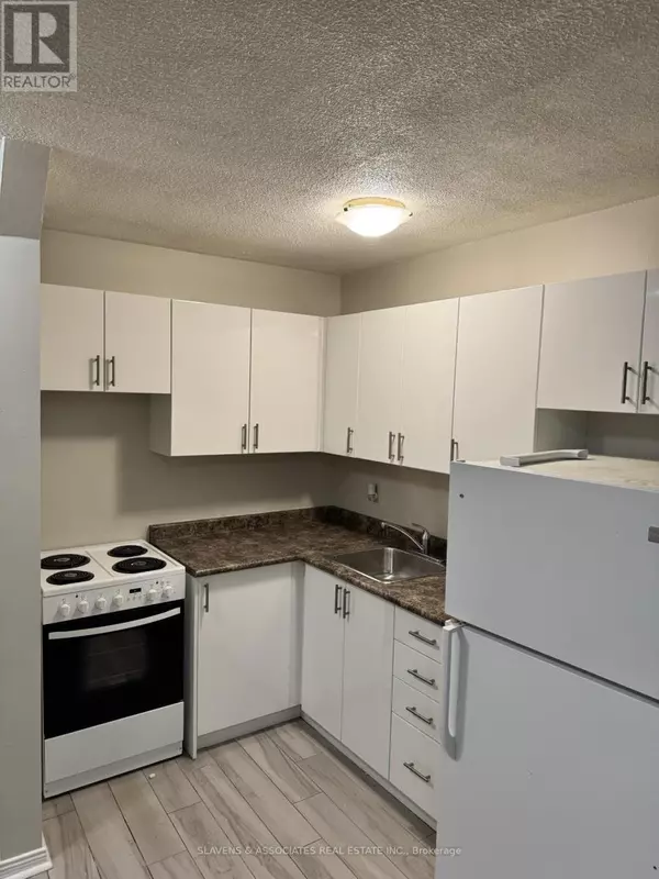 Clarington (newcastle), ON L1B1H2,45 King AVE West #9