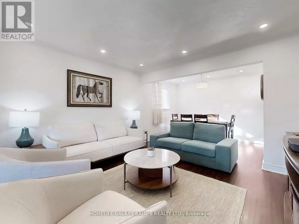 Toronto (woburn), ON M1J2S2,28 RONWAY CRESCENT