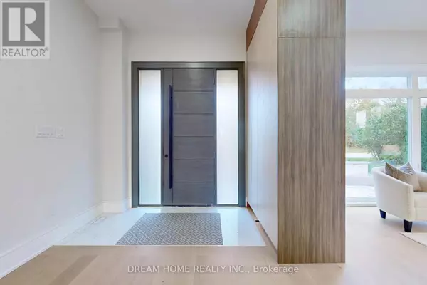 Whitby (blue Grass Meadows), ON L1N3L1,28 SCOTT STREET