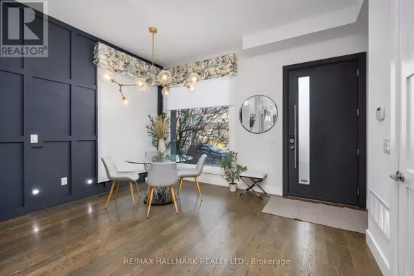 Toronto (south Riverdale), ON M4L1K6,1549 DUNDAS STREET E