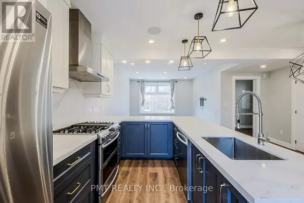 Toronto (the Beaches), ON M4L3M7,17 Lockwood RD #A