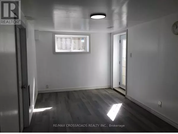 Toronto (guildwood), ON M1E1T7,75 FORDOVER DRIVE