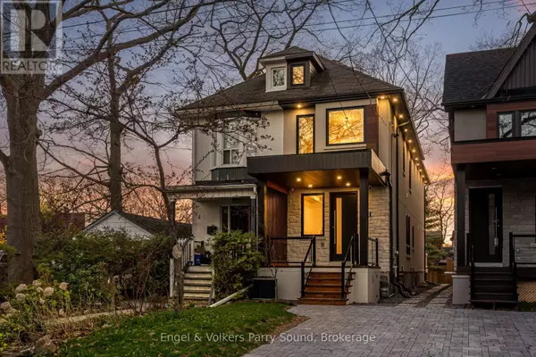 230 WILLOW AVENUE, Toronto (the Beaches), ON M4E3K7