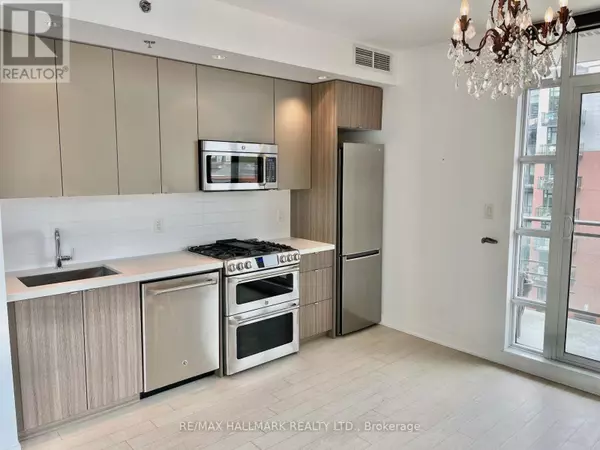 Toronto (south Riverdale), ON M4M0A6,88 Colgate AVE #512