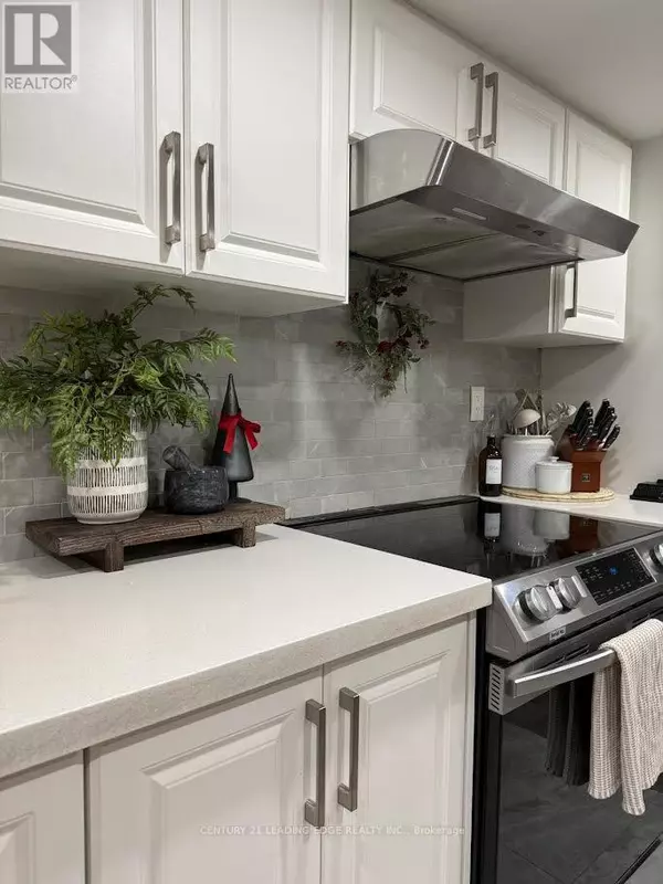 Whitby, ON L1P1Y5,32 WESTFIELD DRIVE E