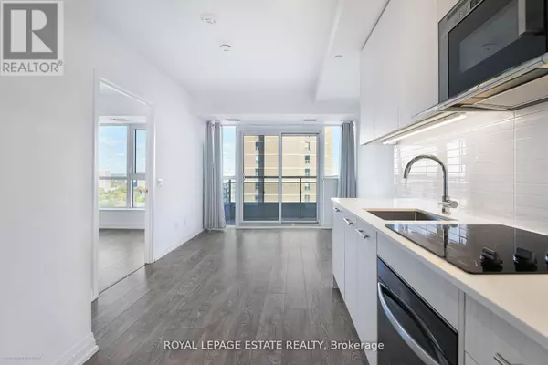 Toronto (east End-danforth), ON M4C0B3,286 Main ST #2206