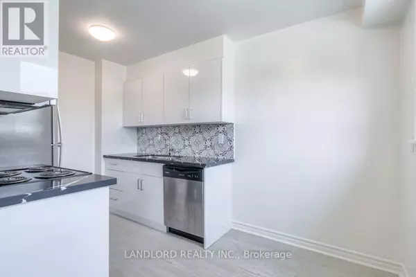 Toronto (agincourt South-malvern West), ON M1S1S4,2830 Midland AVE #1