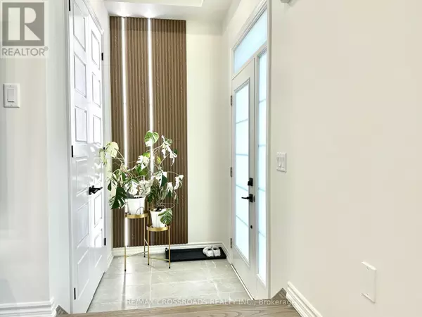 Whitby, ON L1P0P6,493 TWIN STREAMS ROAD