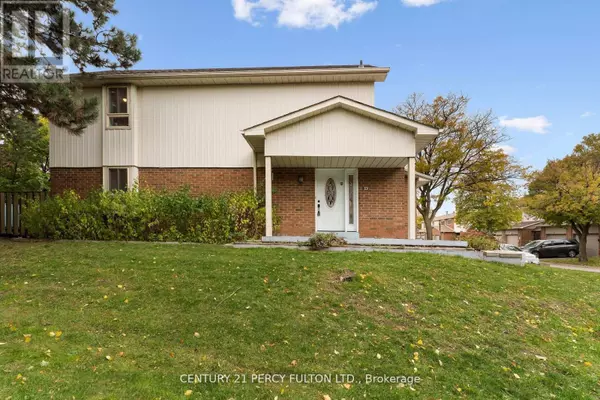 Toronto (dorset Park), ON M1P4W3,34 Dundalk DR #1