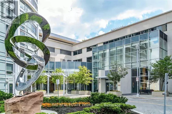 135 Village Green SQ #221, Toronto (agincourt South-malvern West), ON M1S0G4