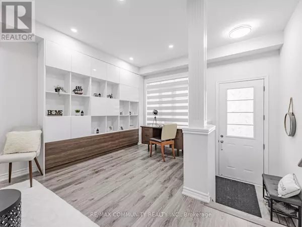 Ajax (northwest Ajax), ON L1T0P9,49 HICKLING LANE N