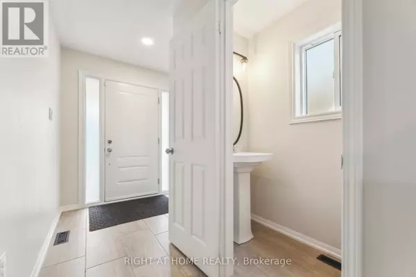 Whitby (pringle Creek), ON L1R3H1,92 LONGUEUIL PLACE